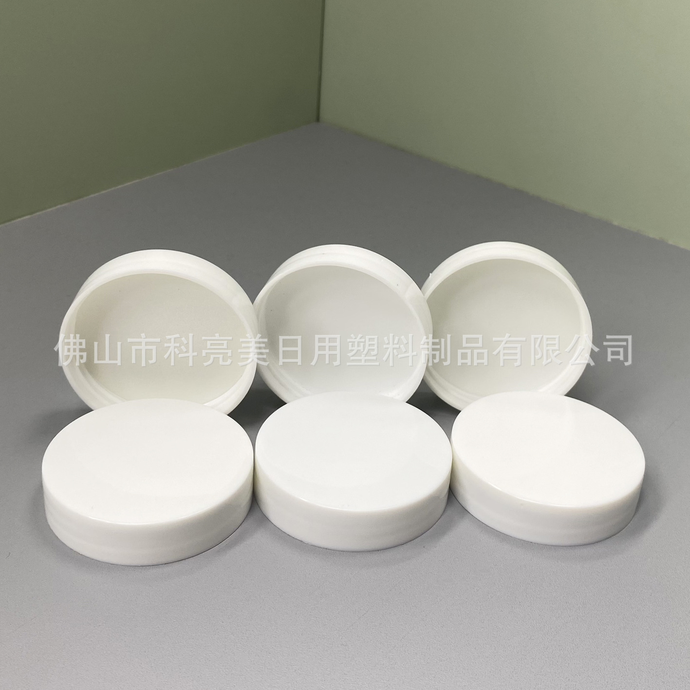 工厂批发瓶盖53mm塑料防尘盖pp53/400亮面条纹广口食品密封盖