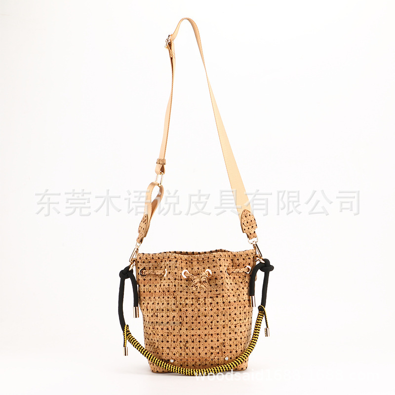 Manufacturer Customized Designer Cut Out Design Cork Drawstring Shoulder Bag Trendyy Soft and Lightweight Cork Clutch Bag Manufacturer Customized Designer Cut Out Design Cork Drawstring Shoulder Bag Trendyy Soft and Lightweight Cork Clutch Bag