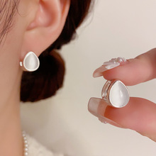 �����W�tͬ���yɫ؈��ʯ�p��ˮ�ζ��ۚ��|�r�к��s�OӋ�ж��h���l