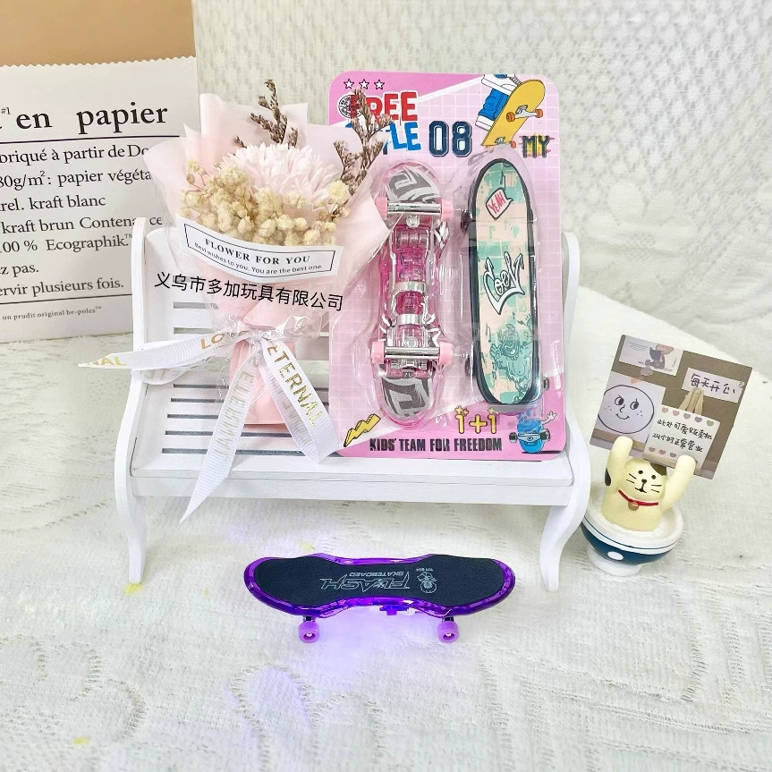 Проекционный самокат A1 + 1, скейтборд на 16 пальцев, Детские Игрушки для раннего образования, новинка, крутые украшения, креативный подарок