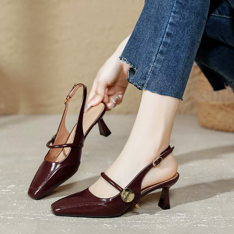 法式包头凉鞋后绊带高跟鞋女细跟2025新款夏季酒红色方头后空单鞋