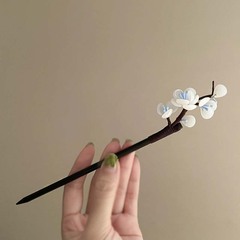 A single pear blossom white, cool and retro floral hairpin, 2023 new style, super fairy-like ancient style temperament hairpin for updo