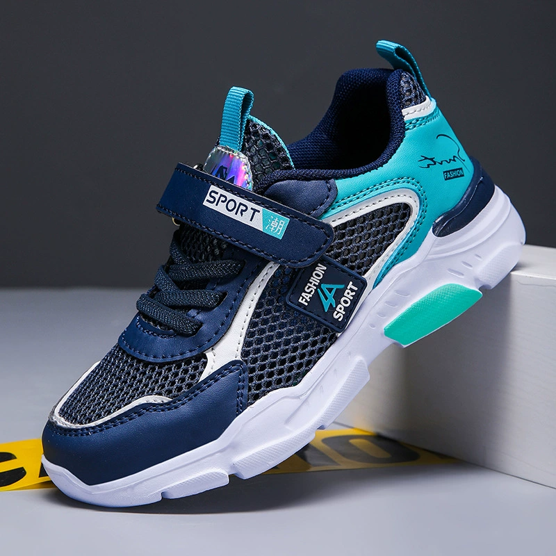 Обувь для мальчиков с вырезанной сеткой, весна и лето 2022, дышащие одинарные сетчатые легкие спортивные кроссовки для учащихся начальной школы среднего и большого размера.