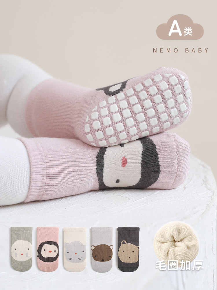 2023 invierno nuevo bebé piso calcetines engrosada Terry bebé antideslizante niño Calcetines niños y niñas calcetines de algodón sin hueso