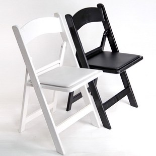 Wholesale White Outdoor Portable Foldableable Chair Resin Dining Chair Plastic Foldableing Chair Banquet Beach Chair Stool