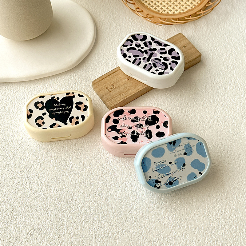 Small contact lens case mini portable cute pupil case glasses couple box TZ010