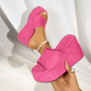�W�����Q����¸�һ����ЬŮ�羳�߸���ɫ����ɳ������Ьslippers