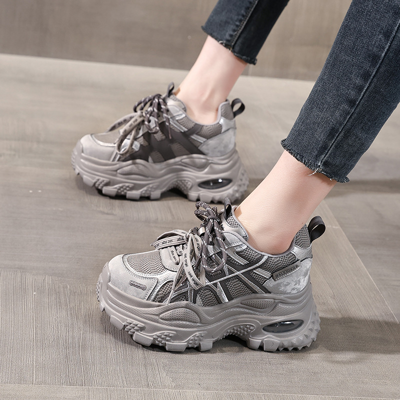 Giày sneaker nữ đế dày tăng chiều cao lưới thoáng khí — xám xanh