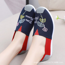 新款老北京布鞋女绣花韩版一脚蹬平底豆豆鞋妈妈鞋休闲学生板鞋