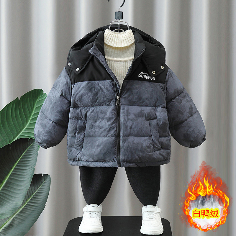6613 Ultraman chaqueta de plumón para niños invierno 2025 nuevo estilo bebé guapos ropa de invierno cálido para niños marea de plumón de pato blanco