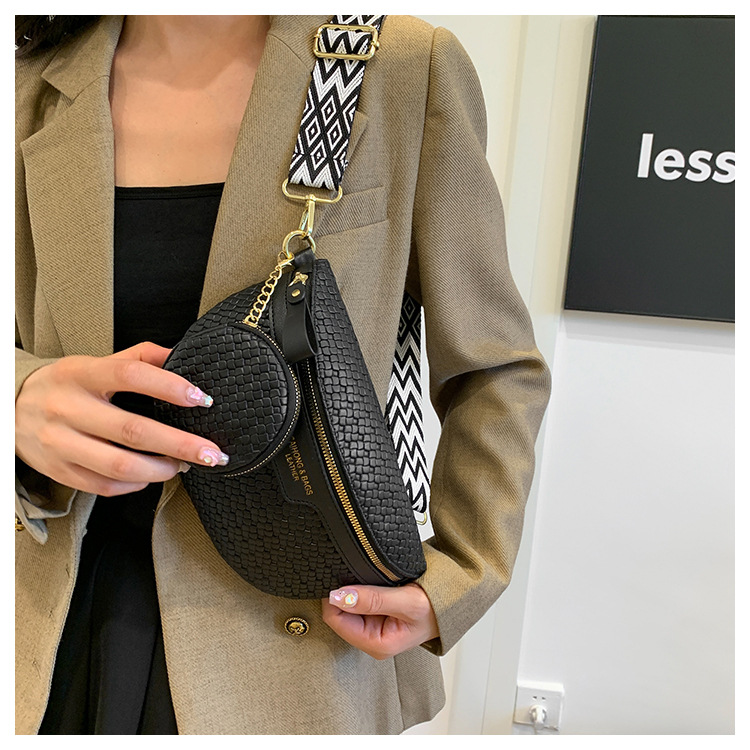 456g Weight Polyester Lining Material Zipper Closure Type Single Shoulder Strap Strap Type Fanny Pack Bags Type Daily Occasion Pu Leather Material Solid Color Pattern All Seasons Season Women's Gender Streetwear Style Semicircle Shape Women's Pu Leather Solid Color Streetwear Semicircle Zipper Fanny Pack 2