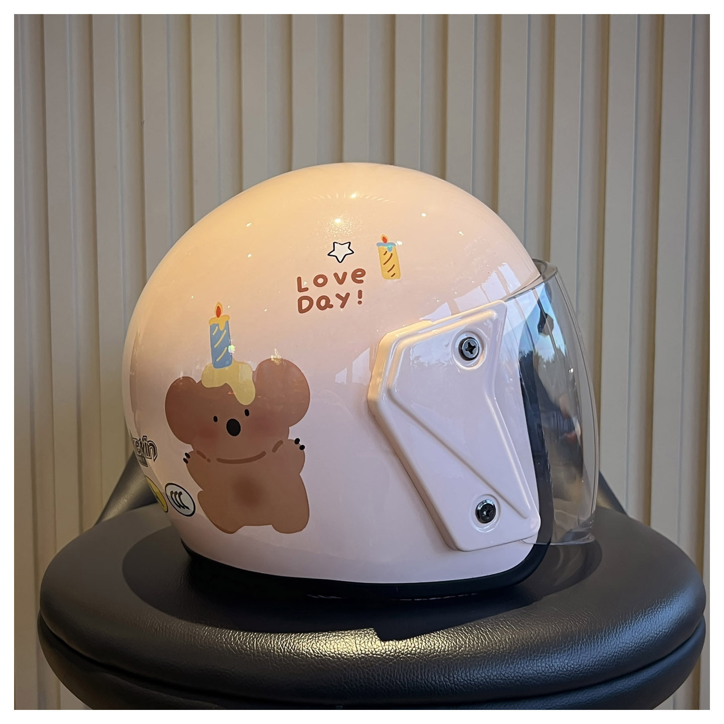 3C National Standard Certified Electric Vehicle Helmet, Men's and Women's Motorcycle Helmet, Four-Season Windproof Universal Cartoon Cute Safety Helmet