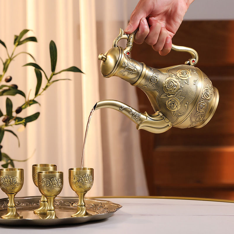 白酒酒具セット青銅家庭用創意は古代の酒壺ヨーロッパ式のレトロな一杯の工芸品に似せています。|undefined