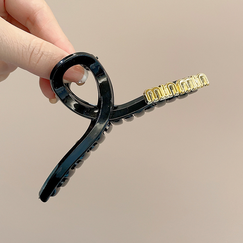 Gran volumen de cabello, horquilla larga, sentido avanzado femenino 2025 nuevo clip de agarre completo, clip de tiburón, tocado, horquilla