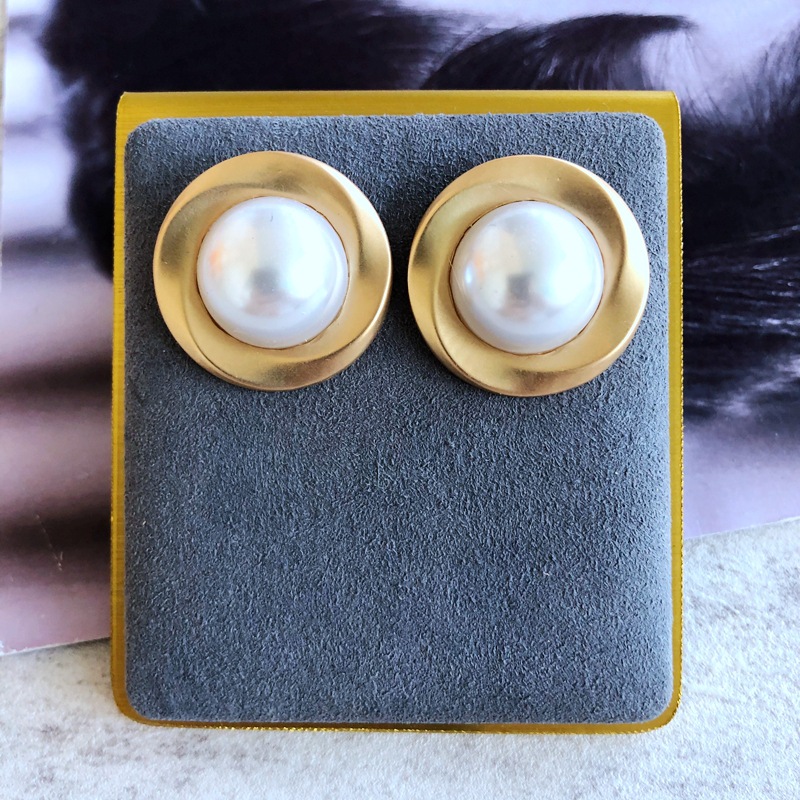 Wholesale Jewelry Retro Pearl Heart Geometric Shape Earrings Nihaojewelry display picture 4