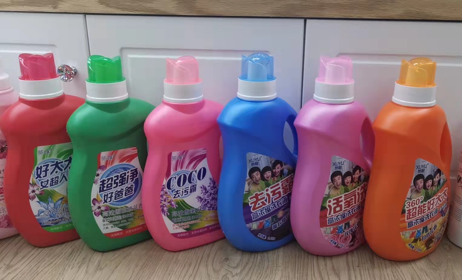 Factory wholesale aromatic Cleanse Laundry detergent 2 kg . Scouring Supple Hand wash Fragrance 2 liters Washing liquid
