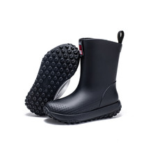 ��ó��Ů������Ь��Ͳ��ˮѥ����ֵһ����ͷ����������ڱ�ů��Ь