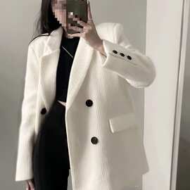 白色软糯高级感小香风西装外套女秋冬新款中长款休闲宽松百搭西服