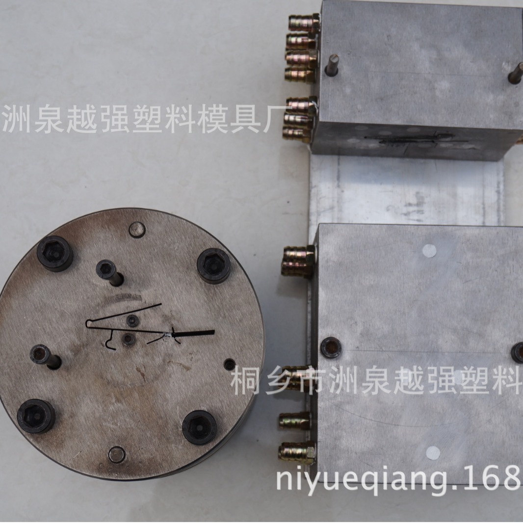 生产模具 标签夹模具 双色共挤模具 真空定型模具 挤塑挤出模具