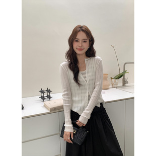 � ��� С���I�ɳڸа��y�@��ᘿ���Ů�ٴ���ſ��_�����{��YE055