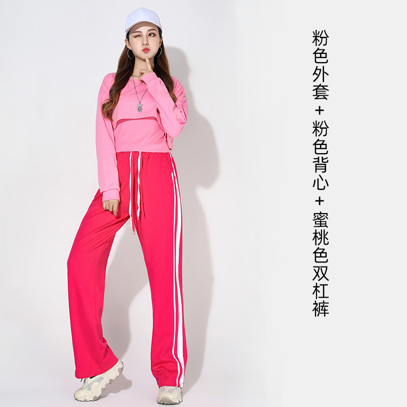 広場のダンスの服装の秋冬の新型の中高年の団体の演技の服の運動のレジャーの3セットの女性の鬼の歩のダンスの服|undefined