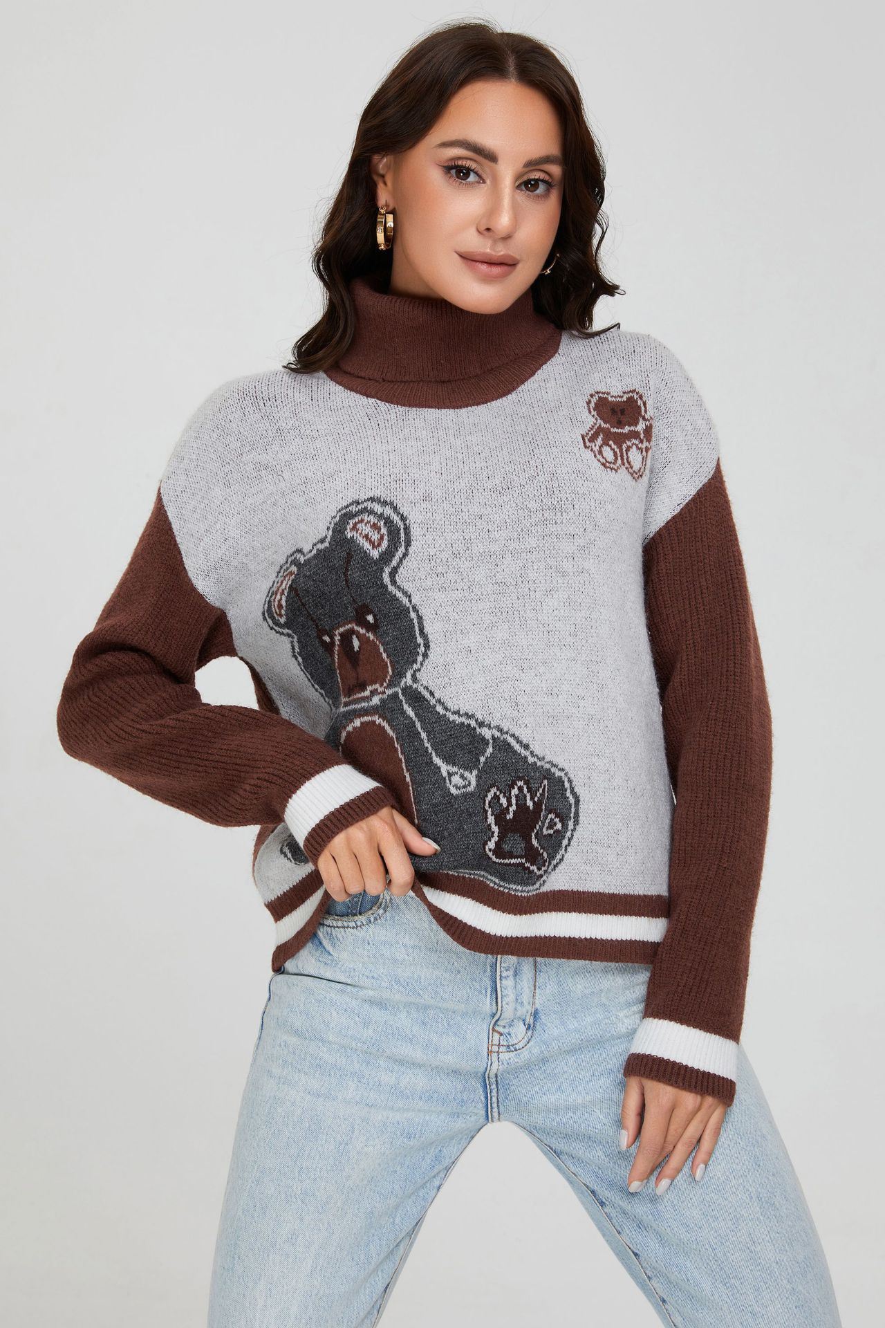 Women's Retro Knitted Sweater With Contrast Bear Pattern Detail_voghion.com