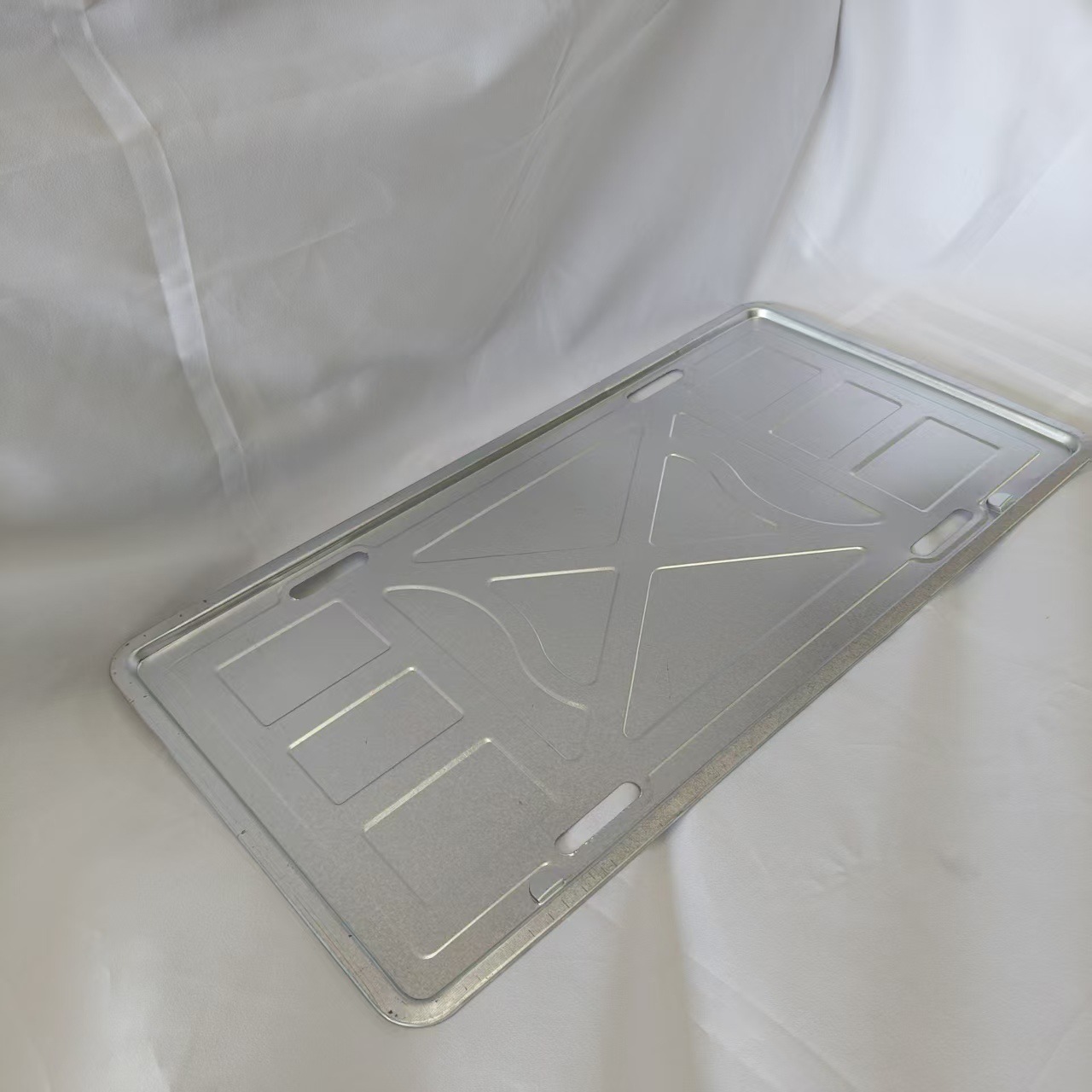 500g iron license plate holder for small cars, galvanized car tray plate holder, new traffic regulations license plate tray frame