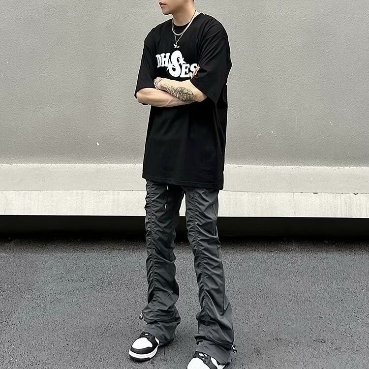 Men's Pleated Cargo Pants With Drawstring Waist And Stacked Hem_voghion.com