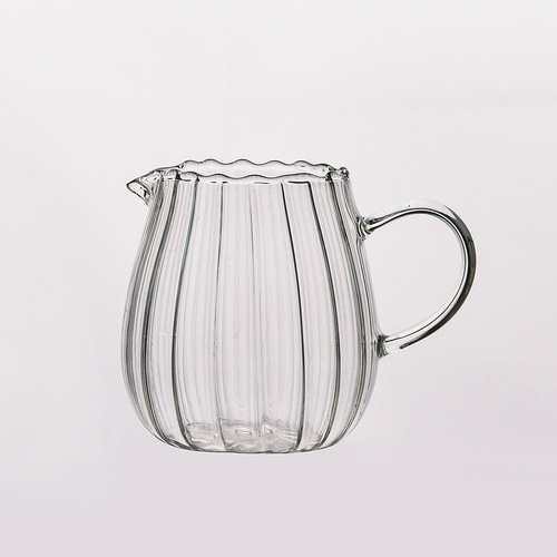 Japanese-style minimalist striped mini milk pitcher, serving jug, milk can, tea divider, heat-resistant glass cup with spout, dessert cup