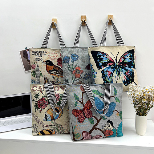 New spring and summer women's bags, new fashion ethnic style canvas bags, large capacity shoulder bags, printed student tutoring bags