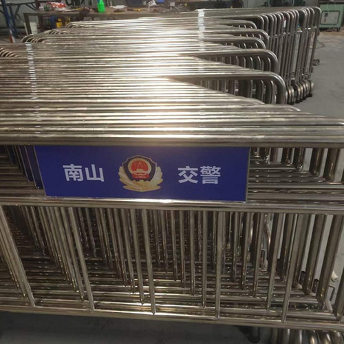 Urban road, community road, rural road, public road, guardrail, municipal separation, stainless steel iron horse railing