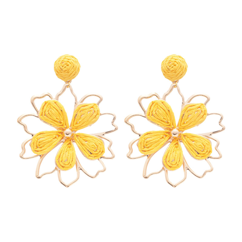 Pendientes de flor de rafia súper hada con aguja de plata Pendientes de temperamento dulce de ins Pendientes de todo fósforo de moda Sensación de clase alta de nicho