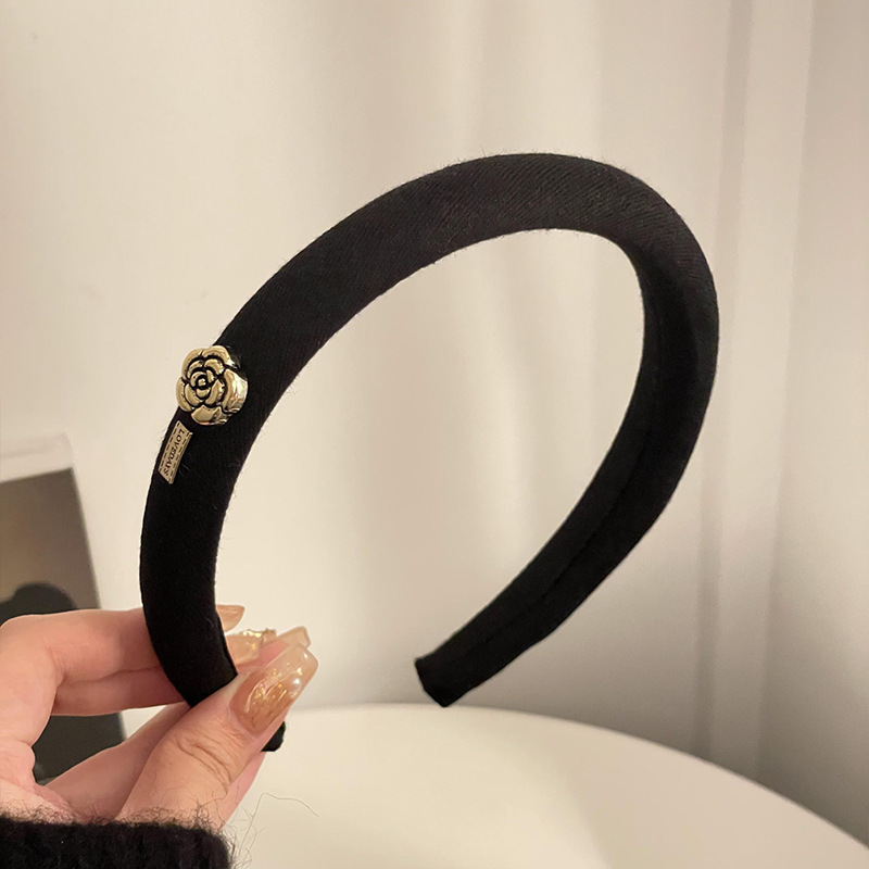 Brazo de cabello negro plegado para mujeres retro francés alto cráneo de borde ancho brazo de cabello de compresión para el cabello Bundle para el cabello fuera de la guarnición universal image 106