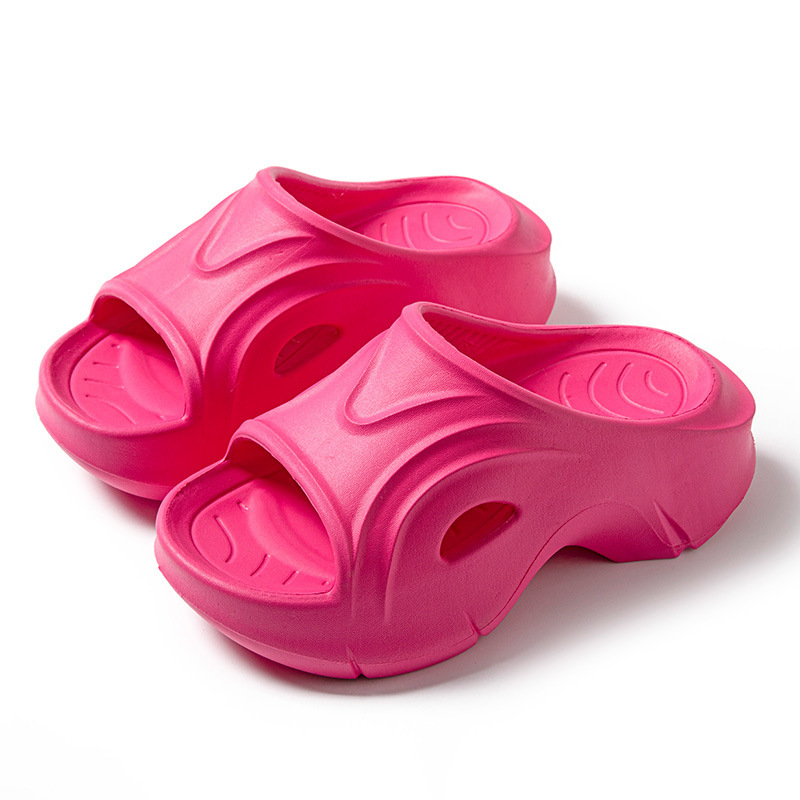 Height-Increasing Slippers For Summer 2026 New Fashionable Platform Thick-Soled Sandals Women's Non-Slip Beach Shoes_vogvips.com