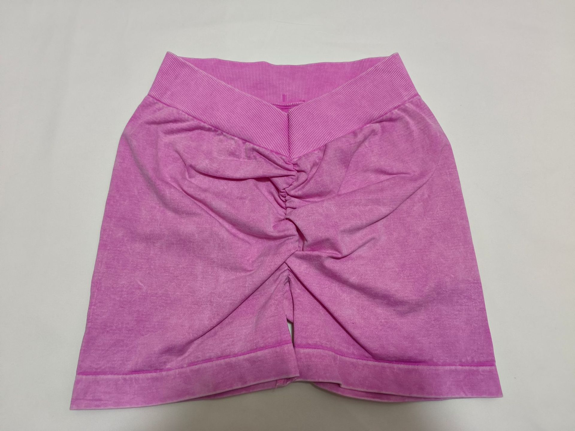 Women's Clothing Sports seamless high elastic enlarged V waist V back peach hip washed frosted tight short sleeved shorts and trousers suit_voghion.com