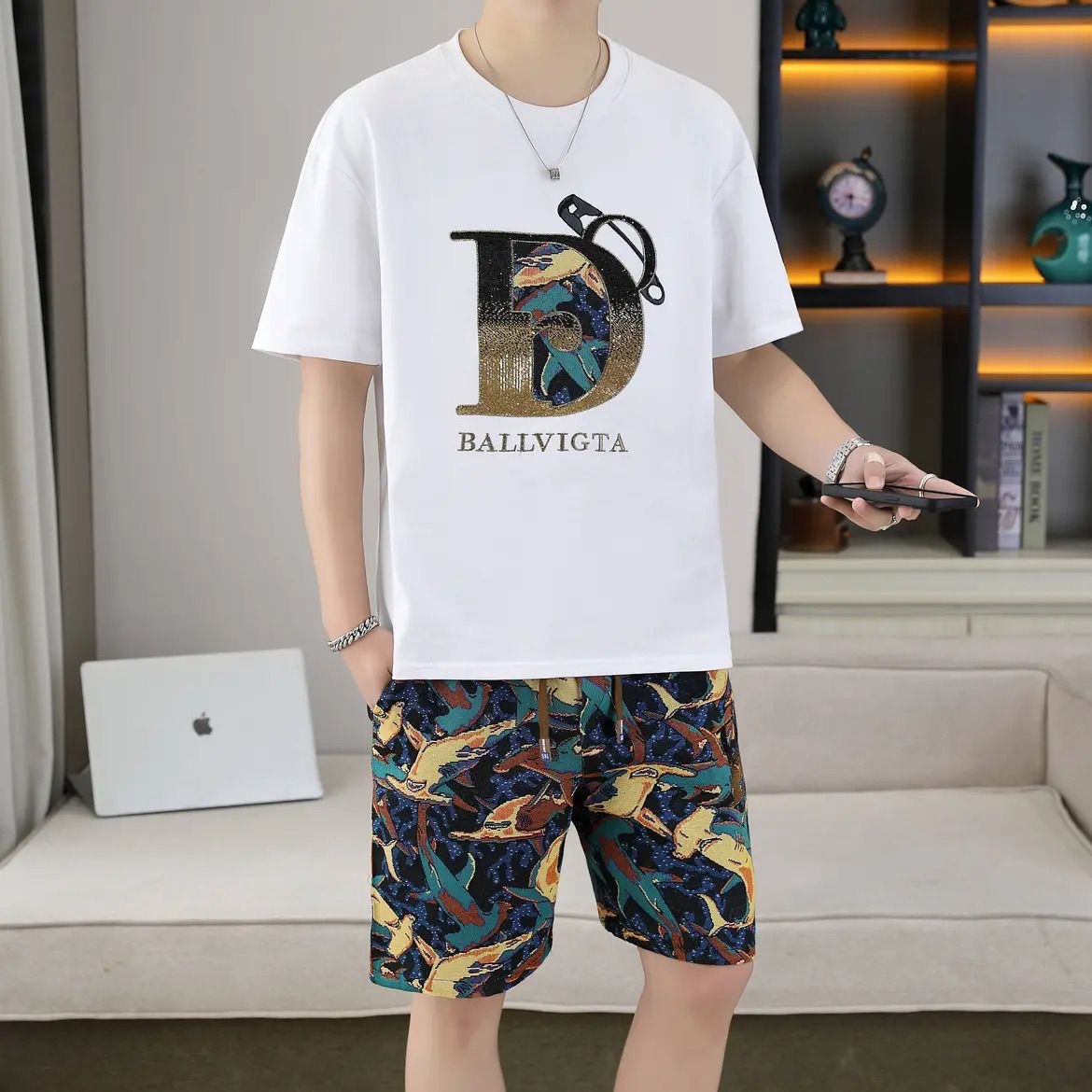 European Style Summer New Trendy Fashion Casual Men's Suit: Luxury Two-Piece Set with Personalized Printed Top and Shorts