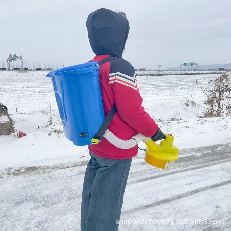 12v融雪剂抛洒器电动撒布机农用背负式单兵融雪抛撒器颗粒盐喷洒