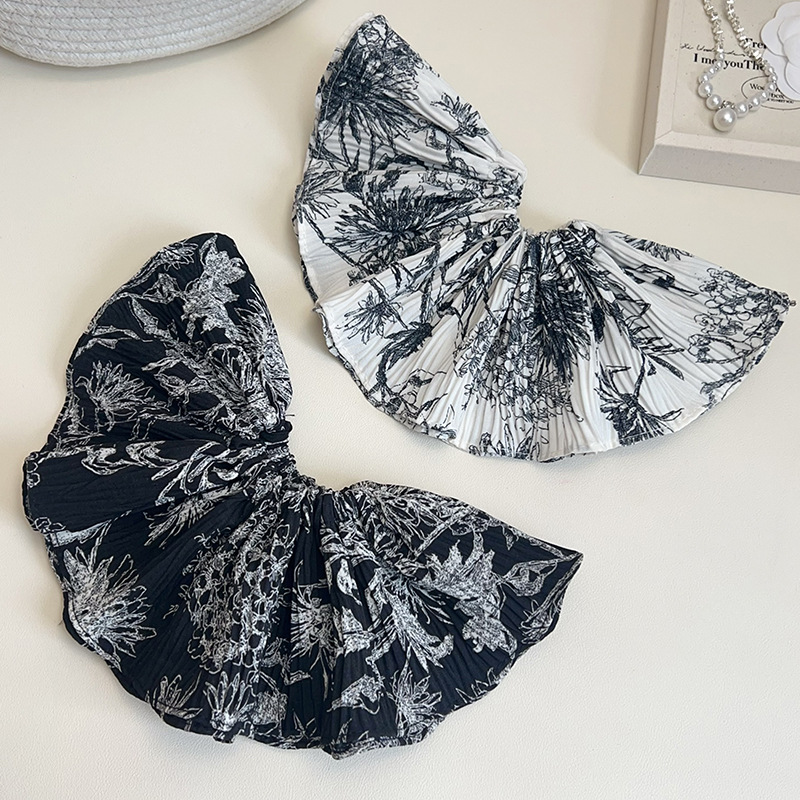 Elastico per capelli stampato con blocchi di colore in stile foresta con una delicata texture arricciata, squisito accessorio per chignon, versatile e_voghion.com