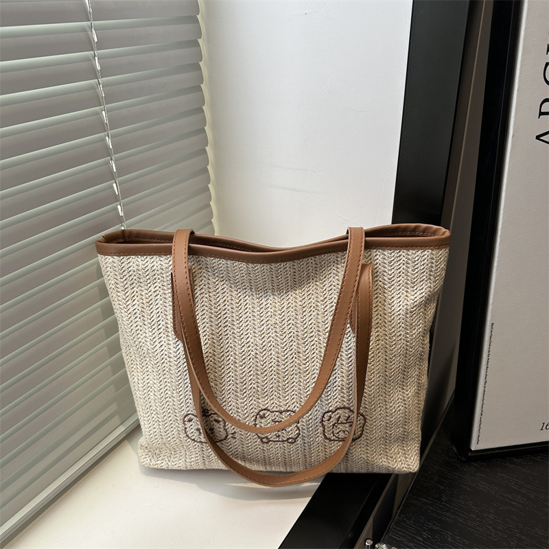 Large Woven Straw Shoulder Bag For Women Trendy Colour-blocking_voghion.com