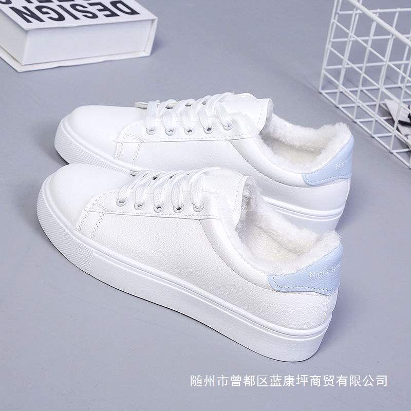 Zapatos de algodón de terciopelo para mujeres zapatos blancos 2025 nuevos estudiantes de cuatro estaciones coreanos zapatos casuales con suela plana caliente zapatos de skate para mujeres