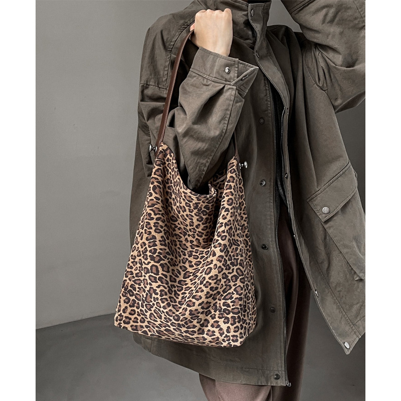 Leopard print cowhide bucket women's 2024 new genuine tote capacity soft leather crossbody single shoulder large bag_voghion.com