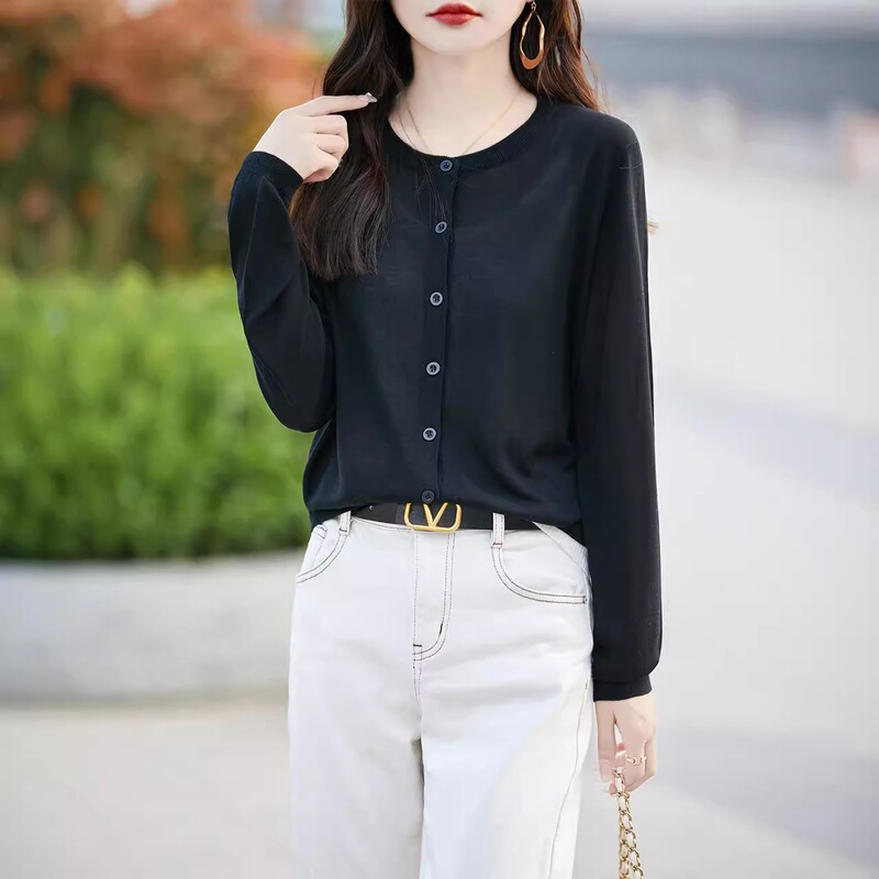 Sun Protection Cardigan, Gentle and Versatile for Summer, Fashionable and Simple, Tencel Knitwear, New Style, Age-Reducing Women's Top, Casual Wear Sun Protection Cardigan, Gentle and Versatile for Summer, Fashionable and Simple, Tencel Knitwear, New Style, Age-Reducing Women's Top, Casual Wear