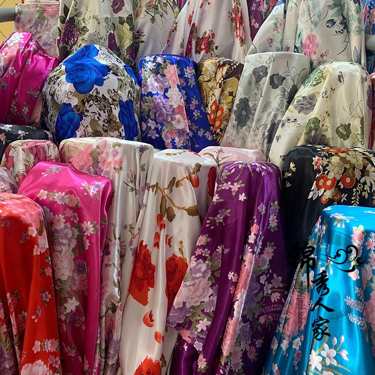 tela de seda impresa de flores tela de seda ropa antigua tela de prenda de ropa china tela de impresión de flores de plantas DIY