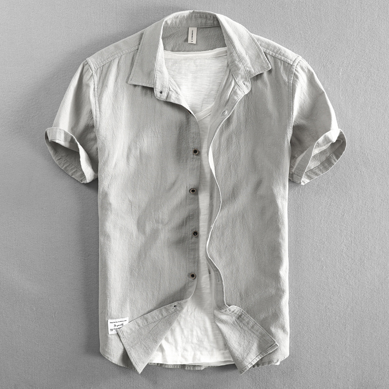 Fashionable thin breathable shirt for leisure