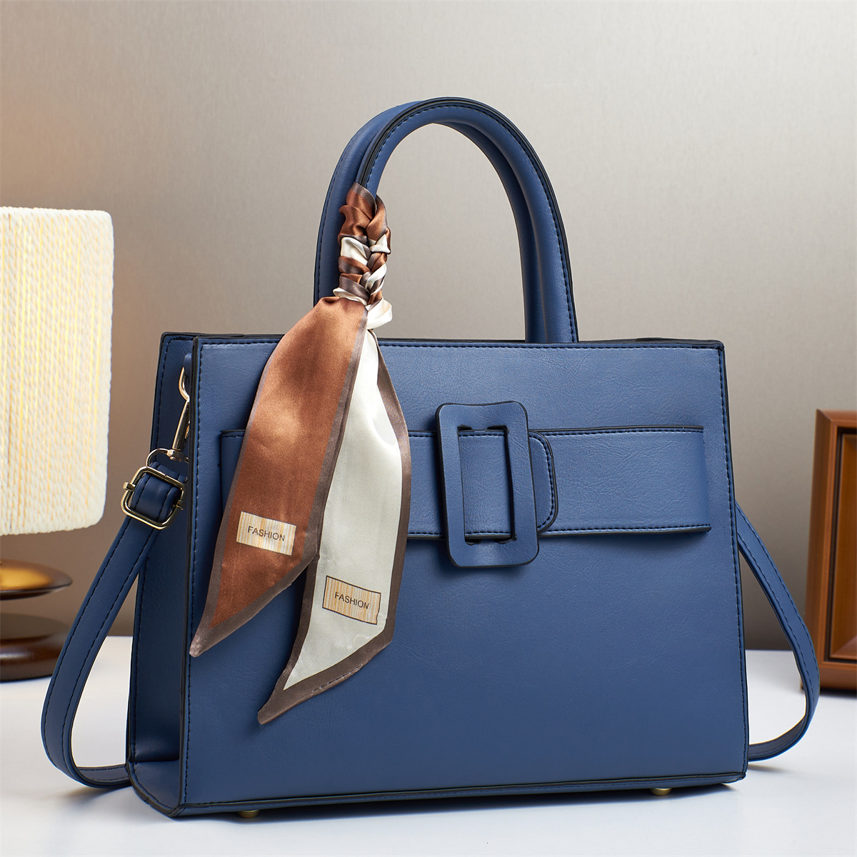 2025 marca bandolera de todo fósforo para mujer nuevo estilo de gran capacidad, sensación de alta gama, bolso de la madre, bolso de mediana edad