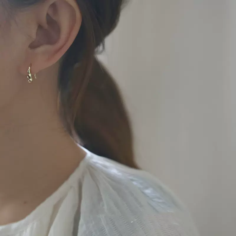 方行切面闪光简约耳钩s925通体纯银耳钉耳饰百搭简约豆芽耳勾小众