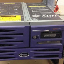 Sun Fire V490 服务器整机 2*1.5GHz/8G/73GB/DVD