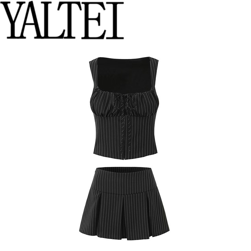 Zar New Autum Women's Clothing European and American Style French Design Vest Stripesd Strap Top Pleated Skirt Suit