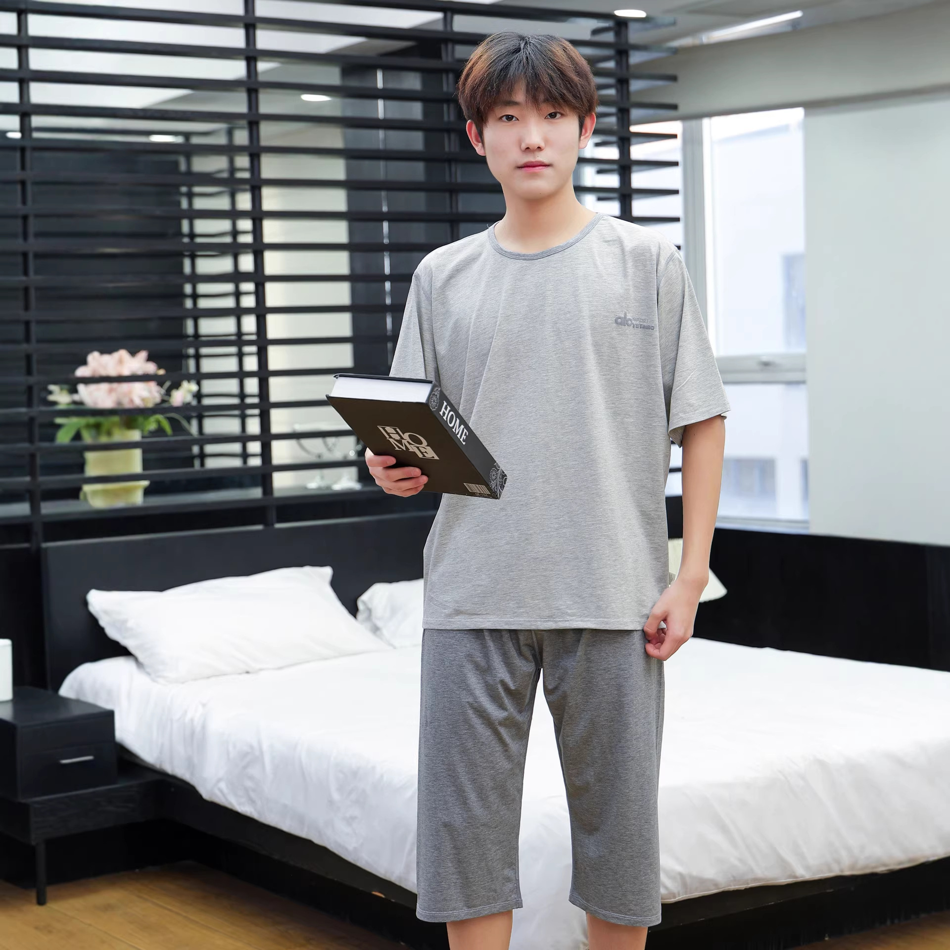 Minxuan children's spring and summer new cool cotton short-sleeved sports suit home wear striped medium and large children's air conditioning clothes wholesale