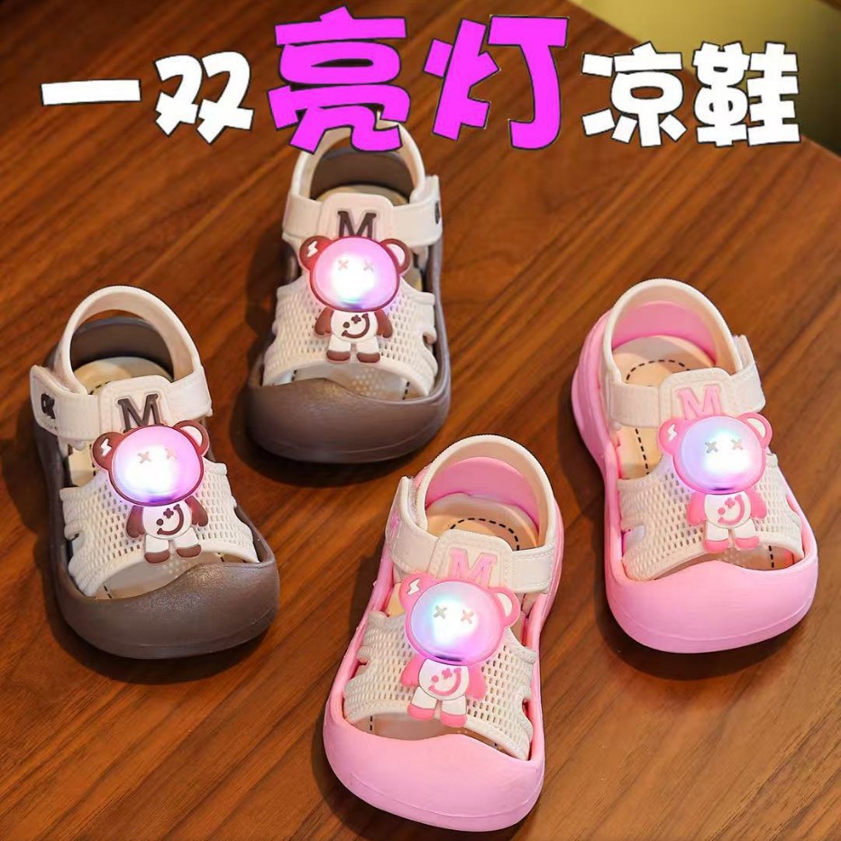 2026 New Luminous Children's Sandals for Boys and Girls, Baby Toddler Shoes, Princess Closed-Toe Sandals Wholesale